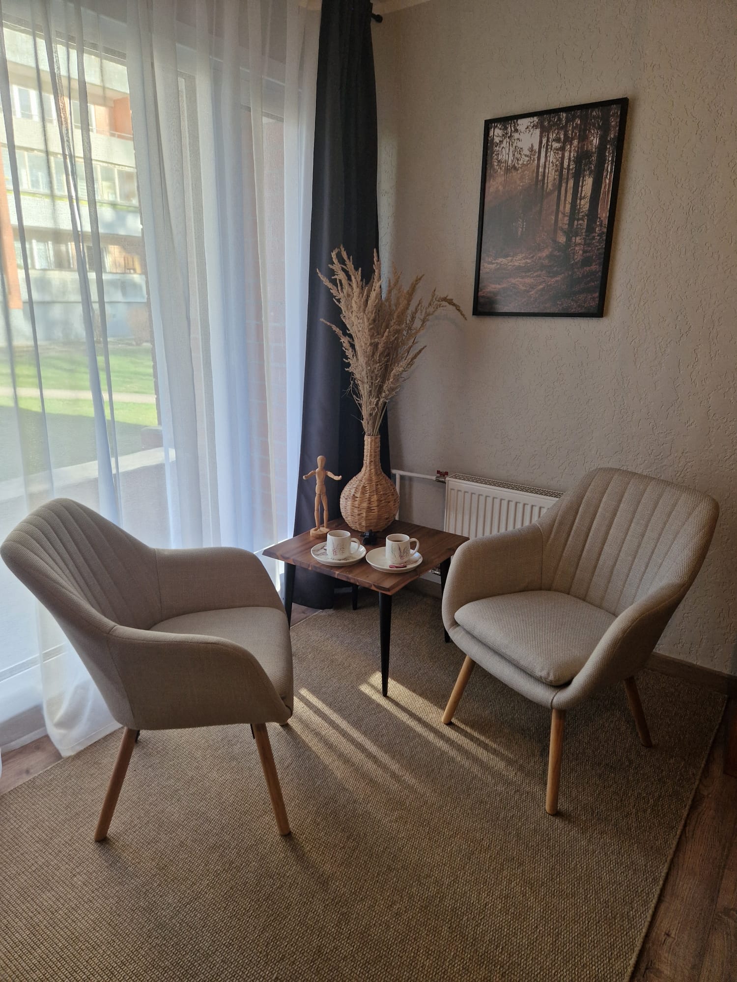 Pieskāriens studijas mirklis